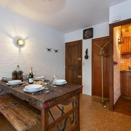 Sainte-foy-l'argentiere Sleeps 4 Pool *